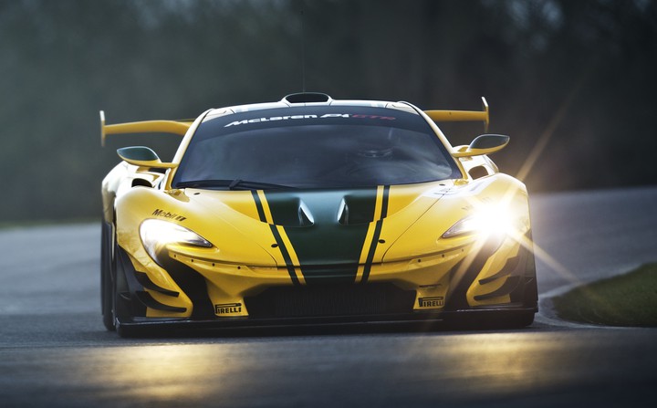 McLaren p1 gtr