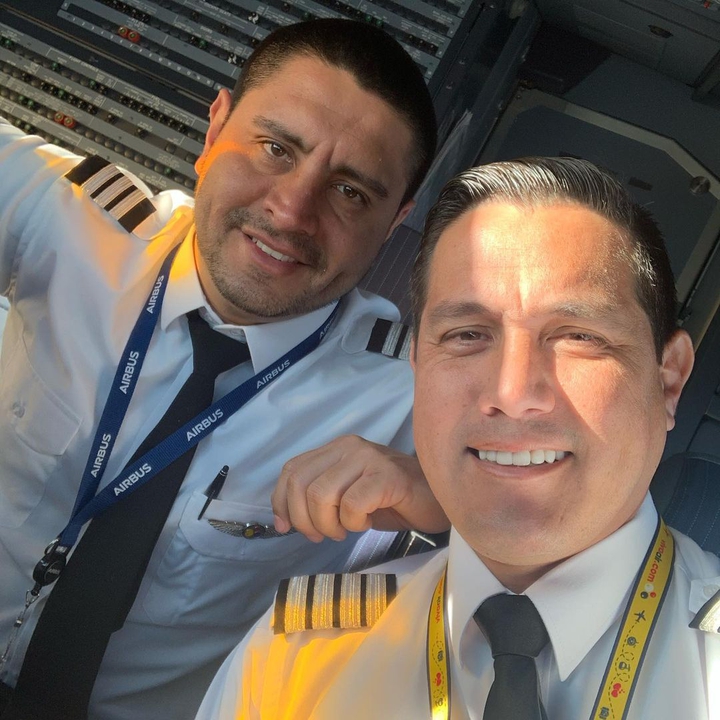 ✈️✈️