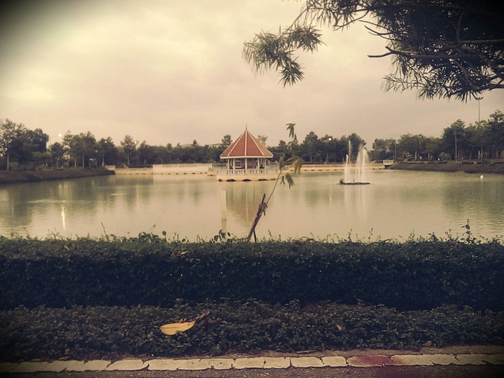 I liķe here.
