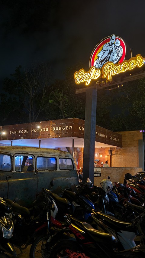Cafe Racer