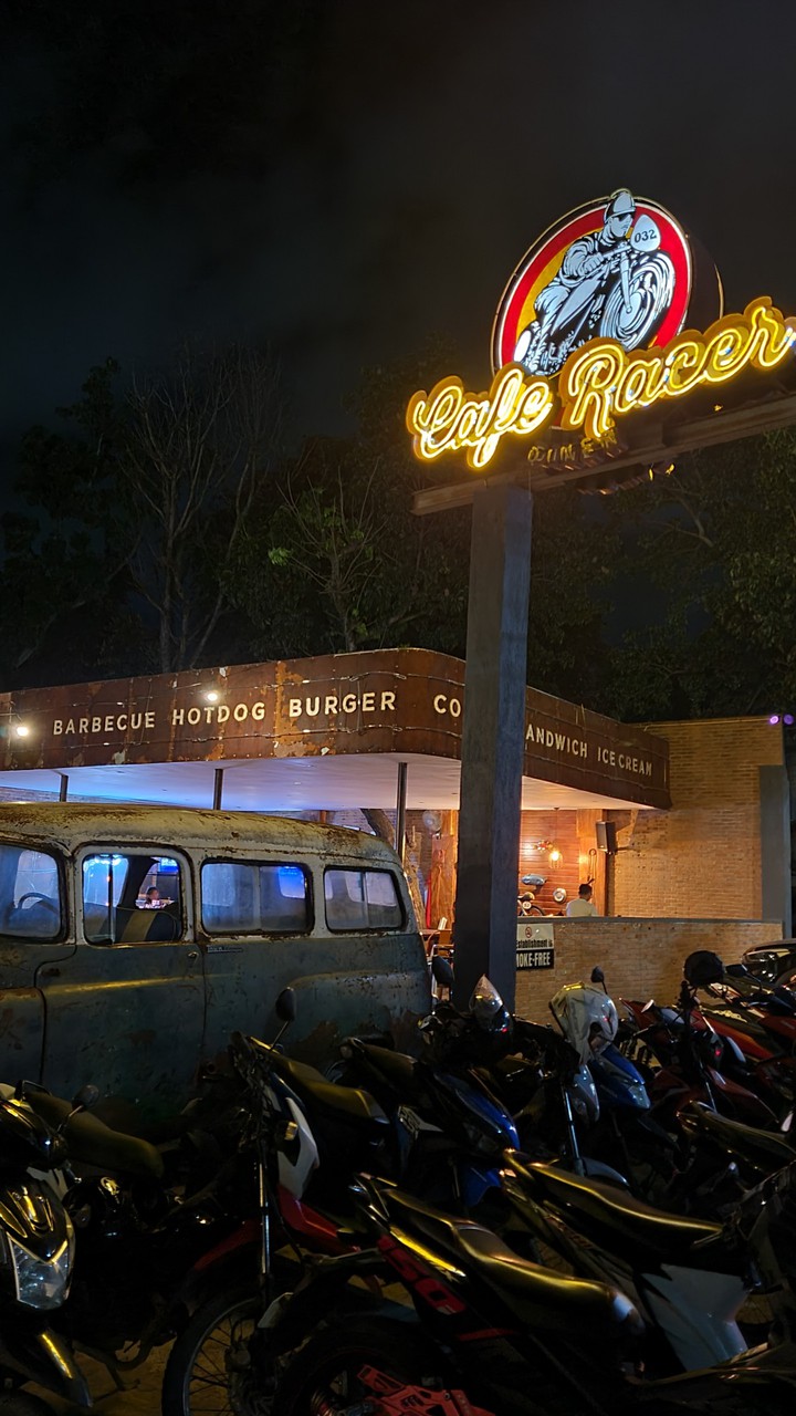 Cafe Racer