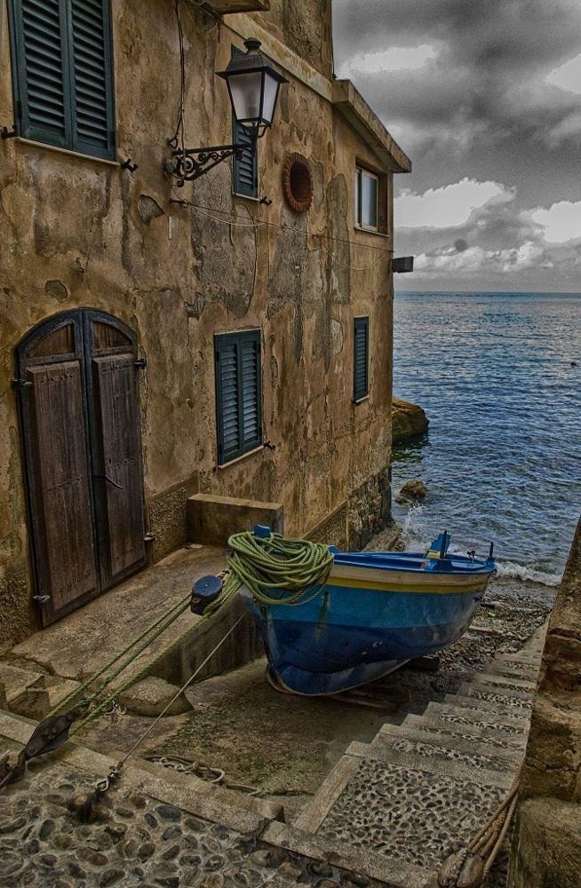 sea house