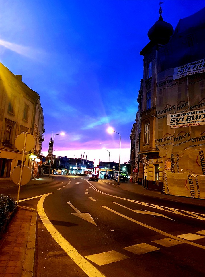 Sunset in the city ?