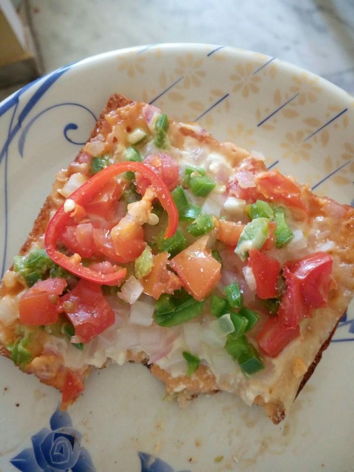Bread Pizza