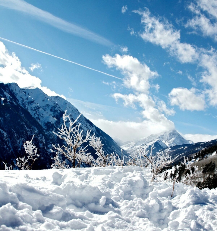 montagne enneigée