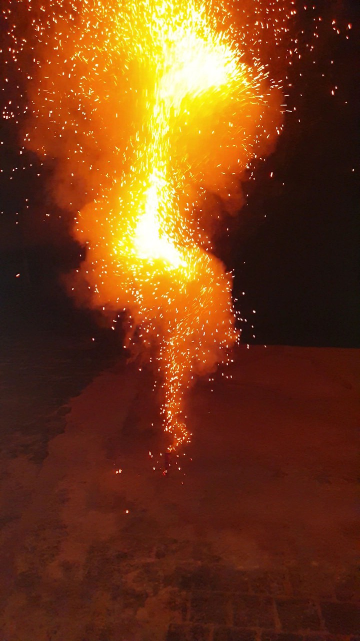 crackers slow motion