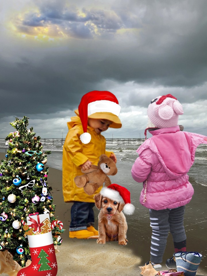 Kinder am Meer im Winter