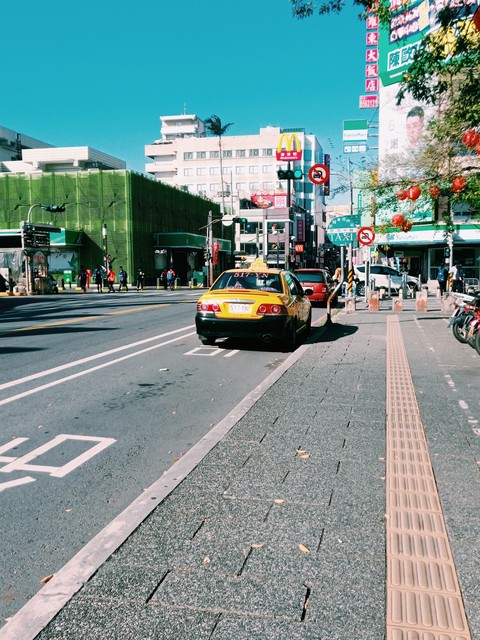 都市