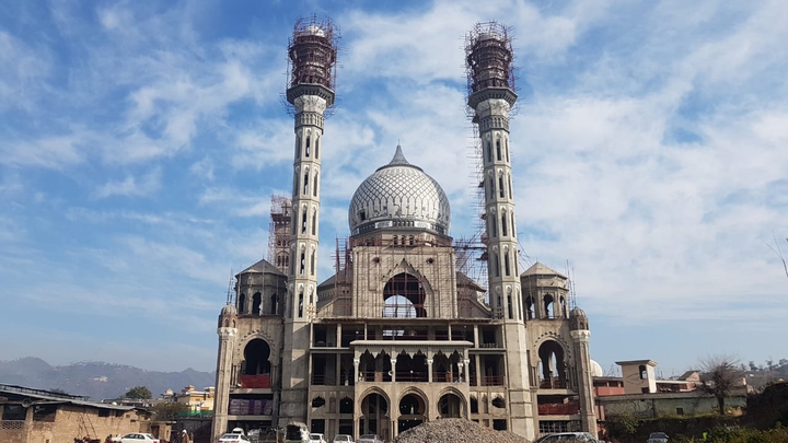 Under construction building of Gulhar Sharif new mosque