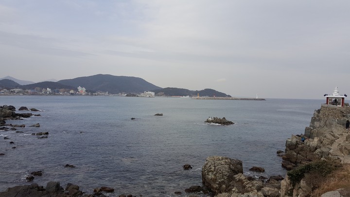 부산 바다가에서...