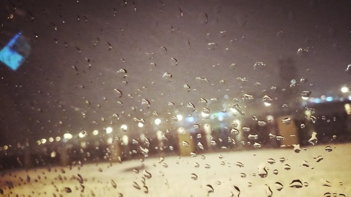 капли дождя