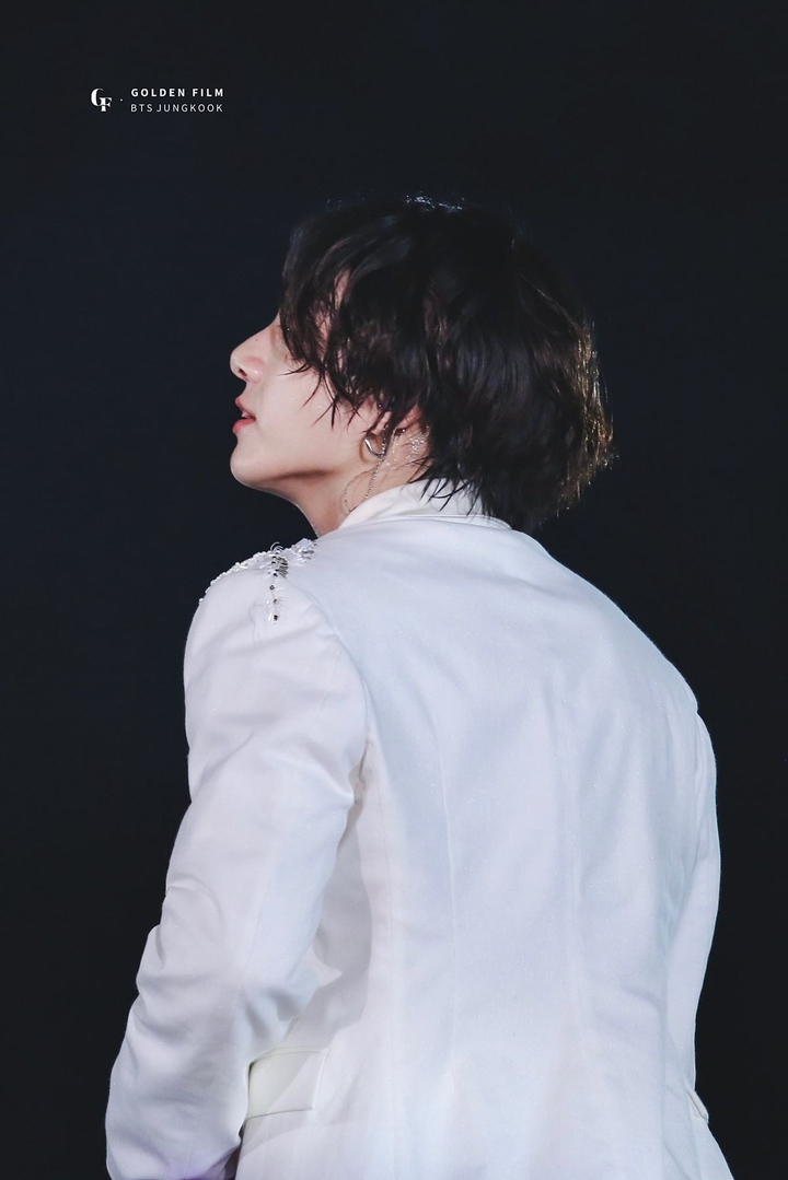 jawline ?