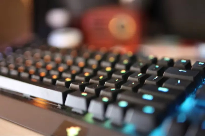 RAZER