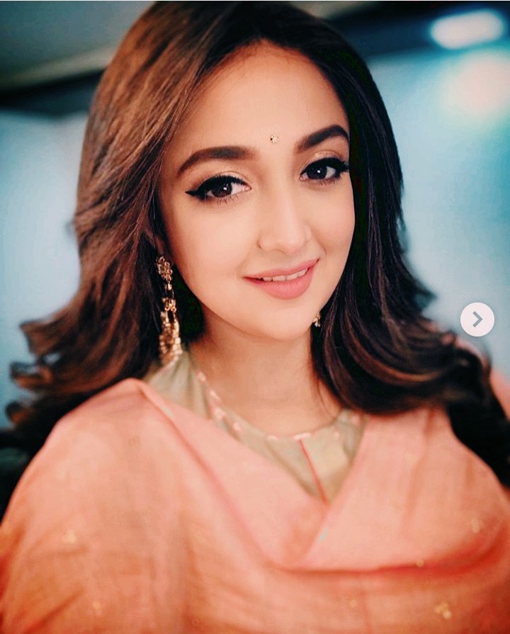 monali thakur