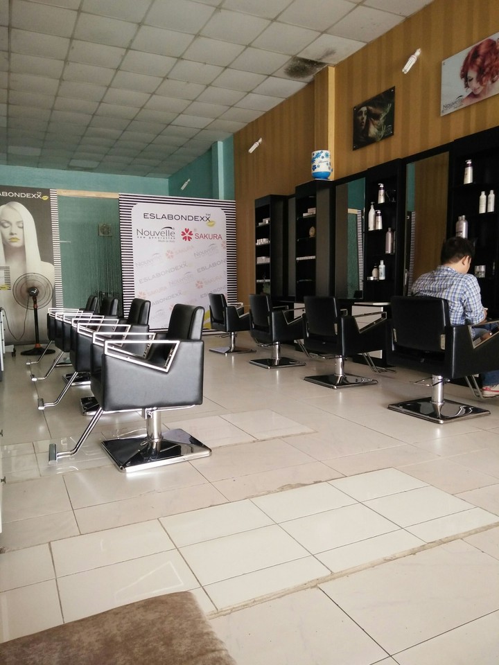 Hair Salon Trí Model 2