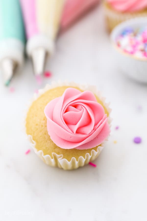 icing cup cake