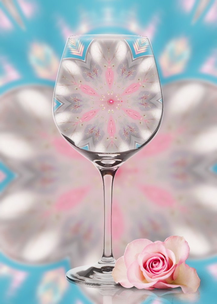 A glas of pink ❤️
