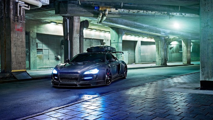 Audi R8