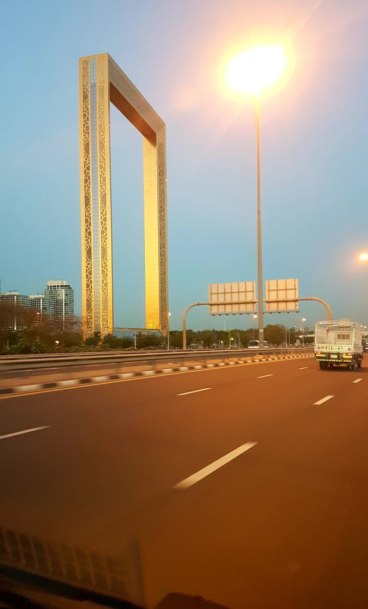 Dubai frame