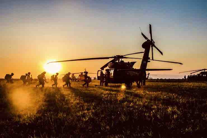 Apache Helicopter