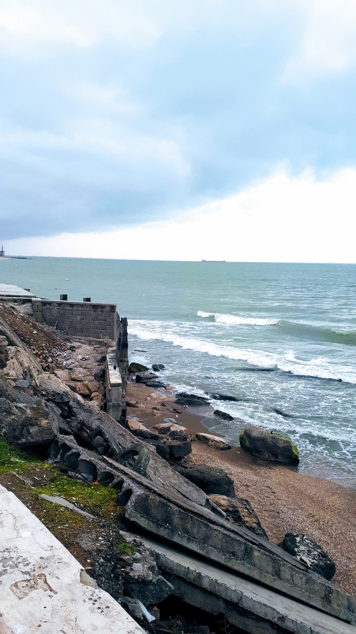 море