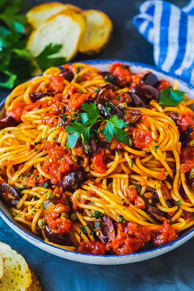 Pasta alla puttanesca