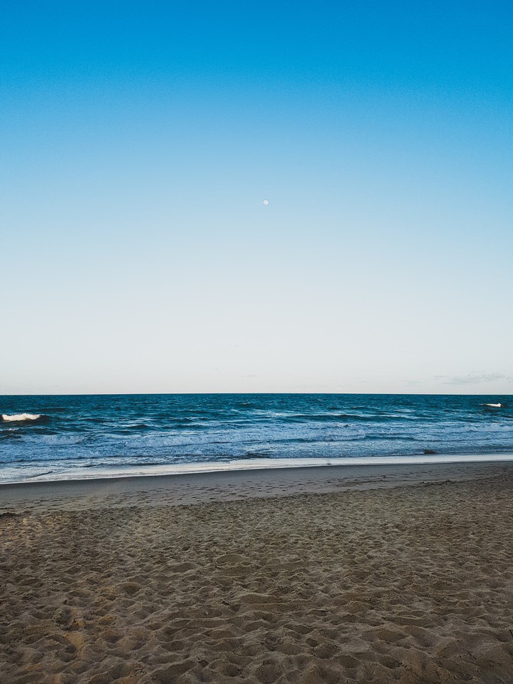 praia ao luar