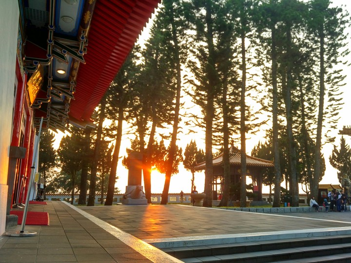 Ri Yue Tan Xuan Zang Si
