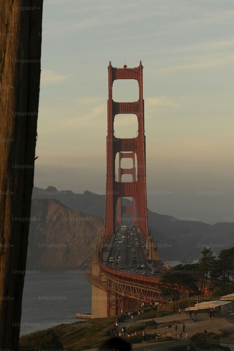 Headland, bridge–tunnel桌布