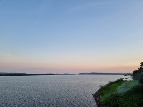 шпалери dusk, river