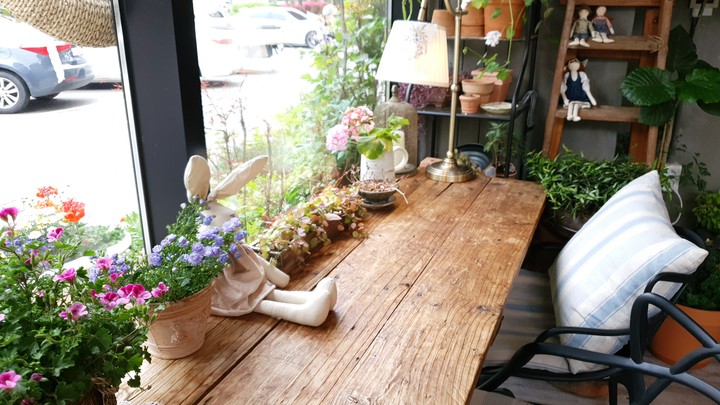 Wildflower in cafe