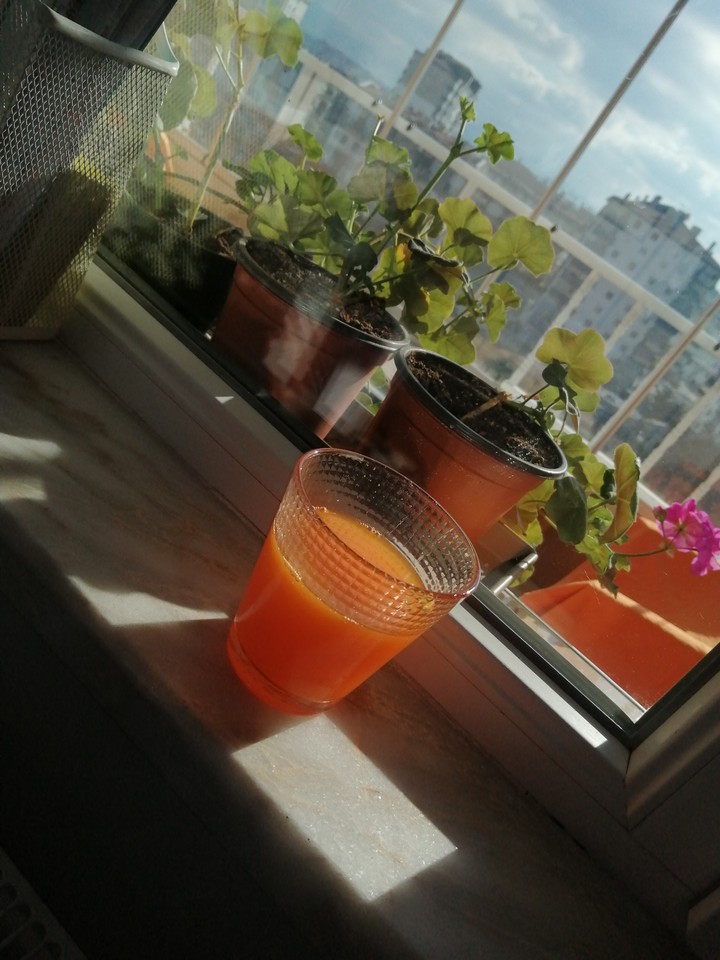 I've been my aunt's home with fresh orange juice