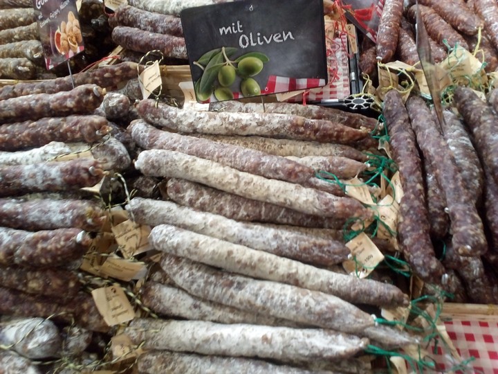 Salami italiano è Oliven