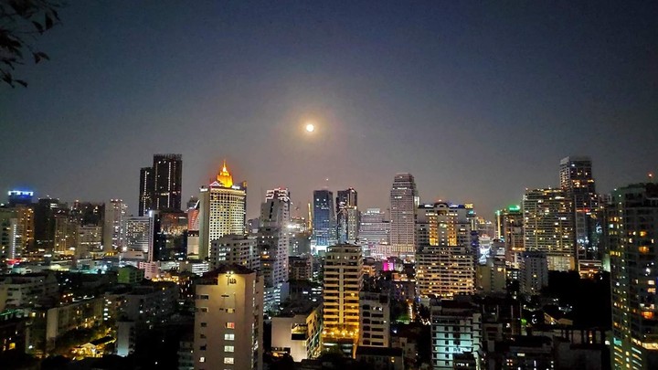 Bangkok Nana facing Asoke