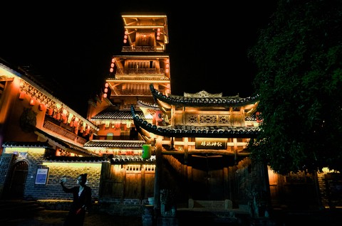 Fenghuang Phoenix 凤凰古城