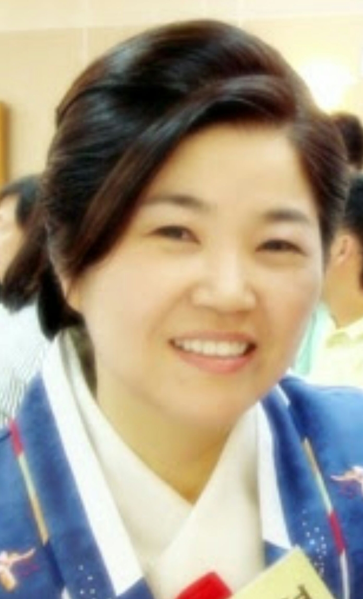 박현정
