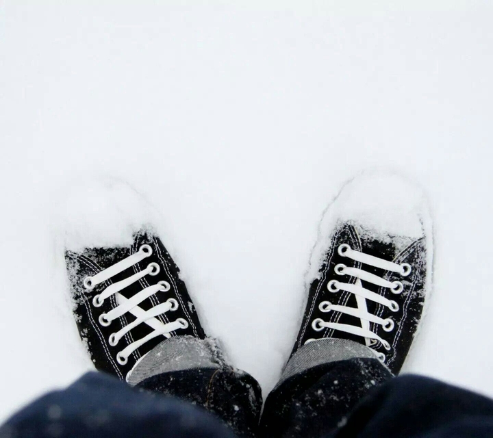 snowyy legs