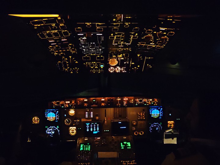 fokker100