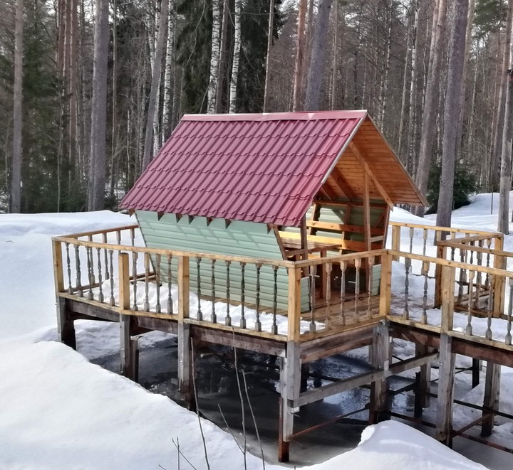 избушка на воде