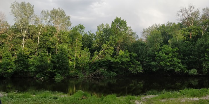Река
