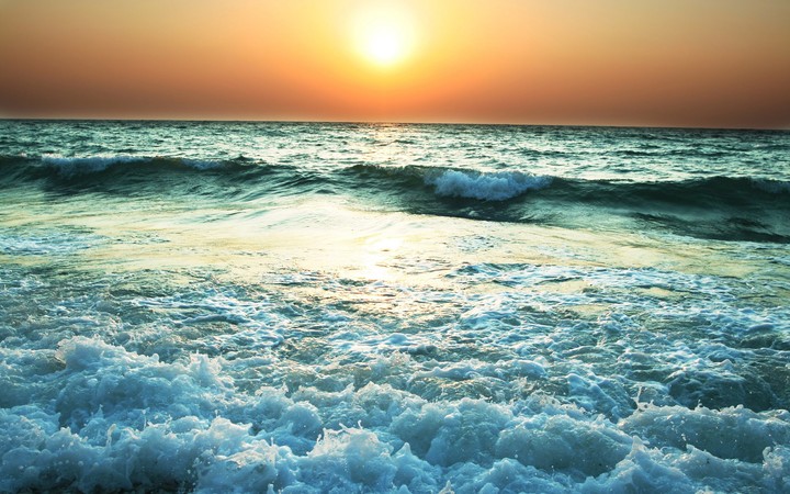 закат на море