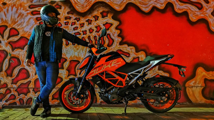 Duke 390