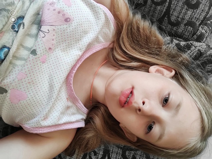 тёмно белое