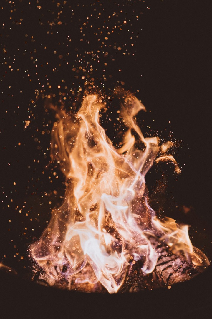 Camp fire))