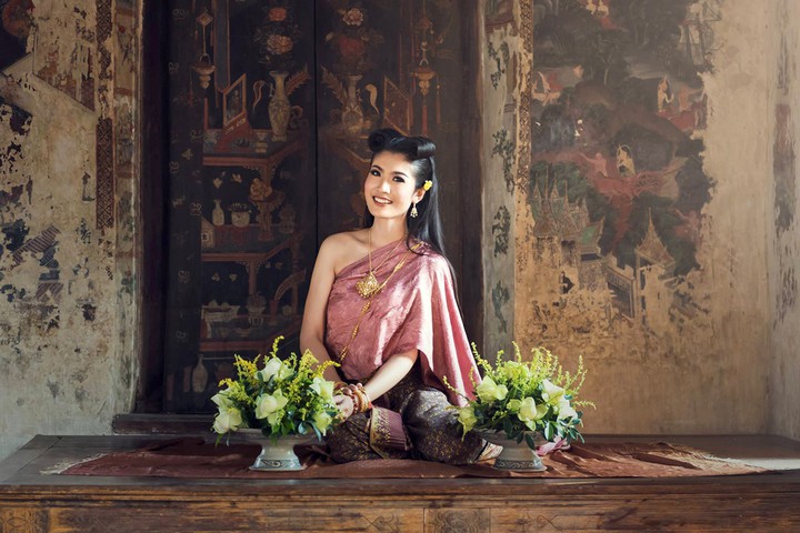 Thai girl in Thai traditional costume