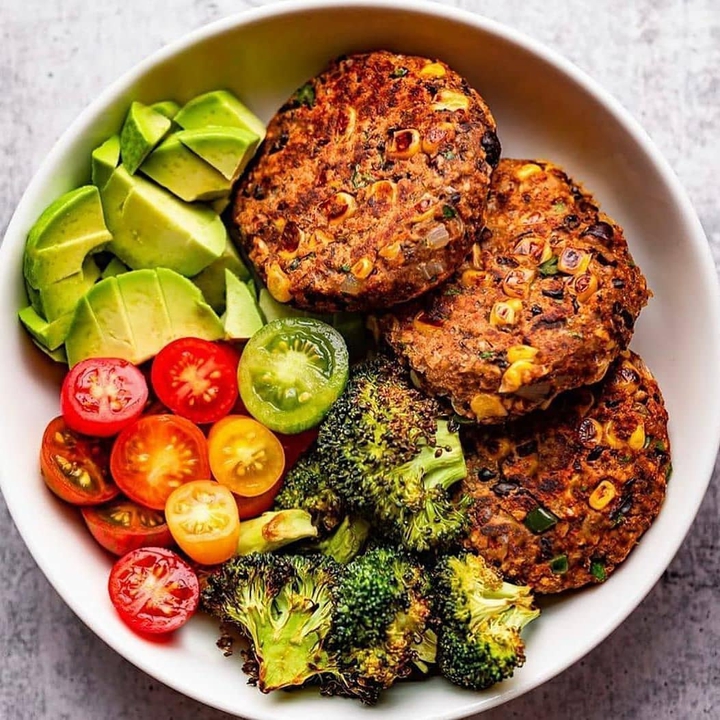 Black bean corn burger