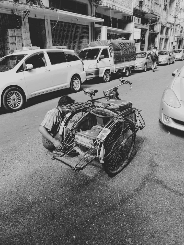 some life in Downtown
