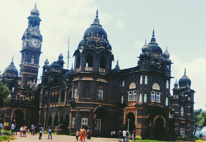 Royal Life- Royal Palace- The New Shahu Palace