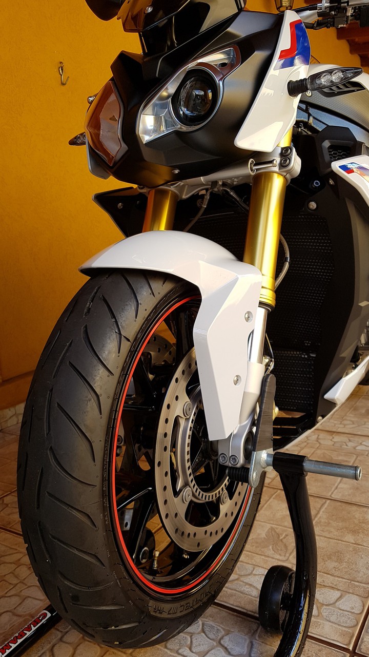 Bmw s1000r hp
