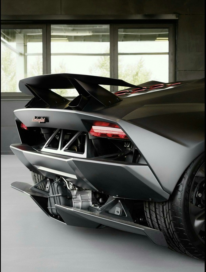 Lamborghini Sesto Elemento